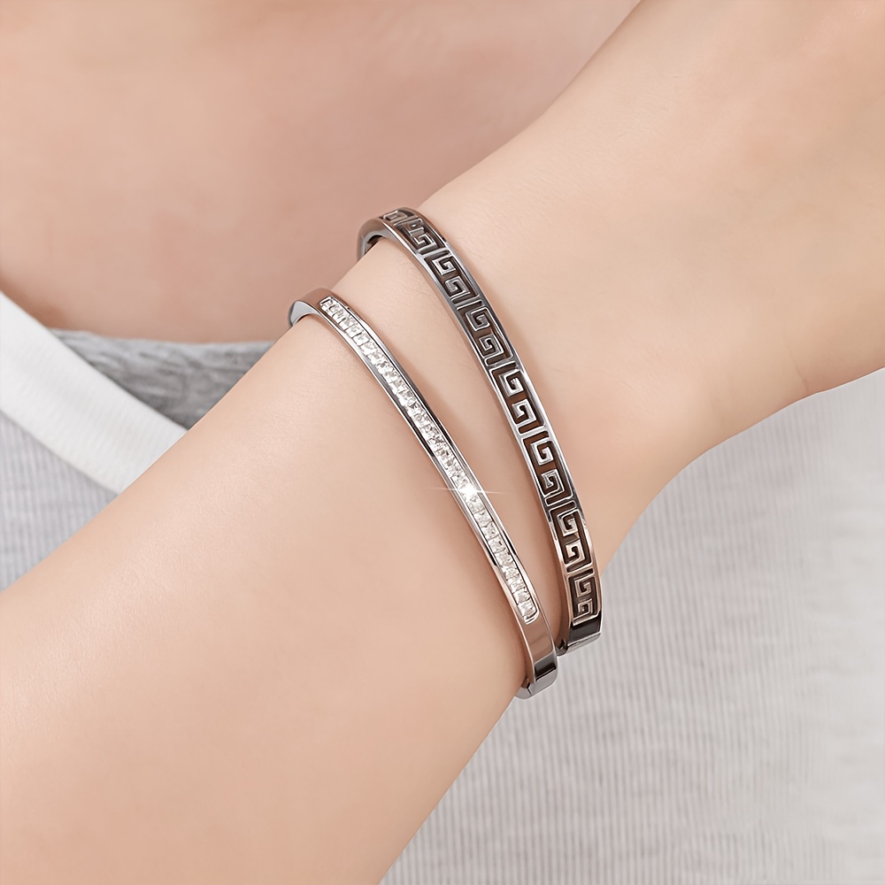 2pcs Stainless Steel Stackable Bangle Set with Geometric Design